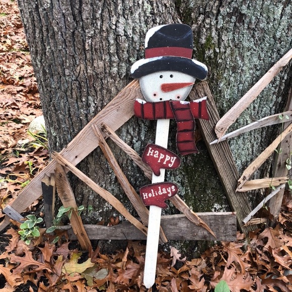 Happy Holidays Snowman outdoor Christmas sign decor - Picture 1 of 8